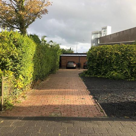 Bolton Boulevard Beach Rooms Vlissingen Bagian luar foto