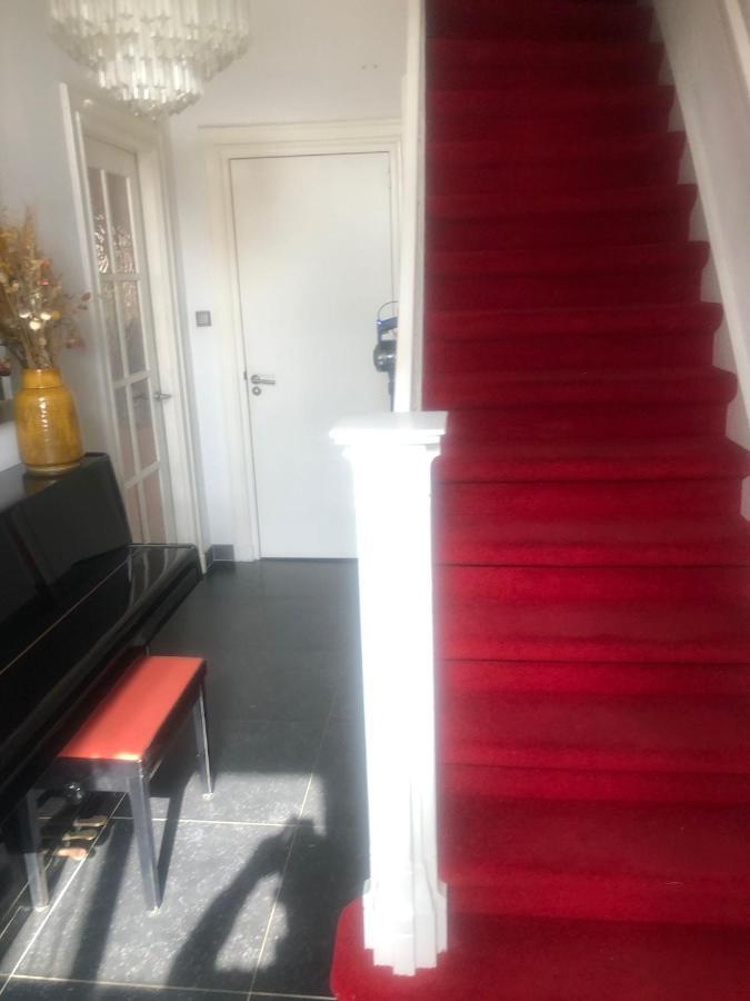 Bolton Boulevard Beach Rooms Vlissingen Bagian luar foto